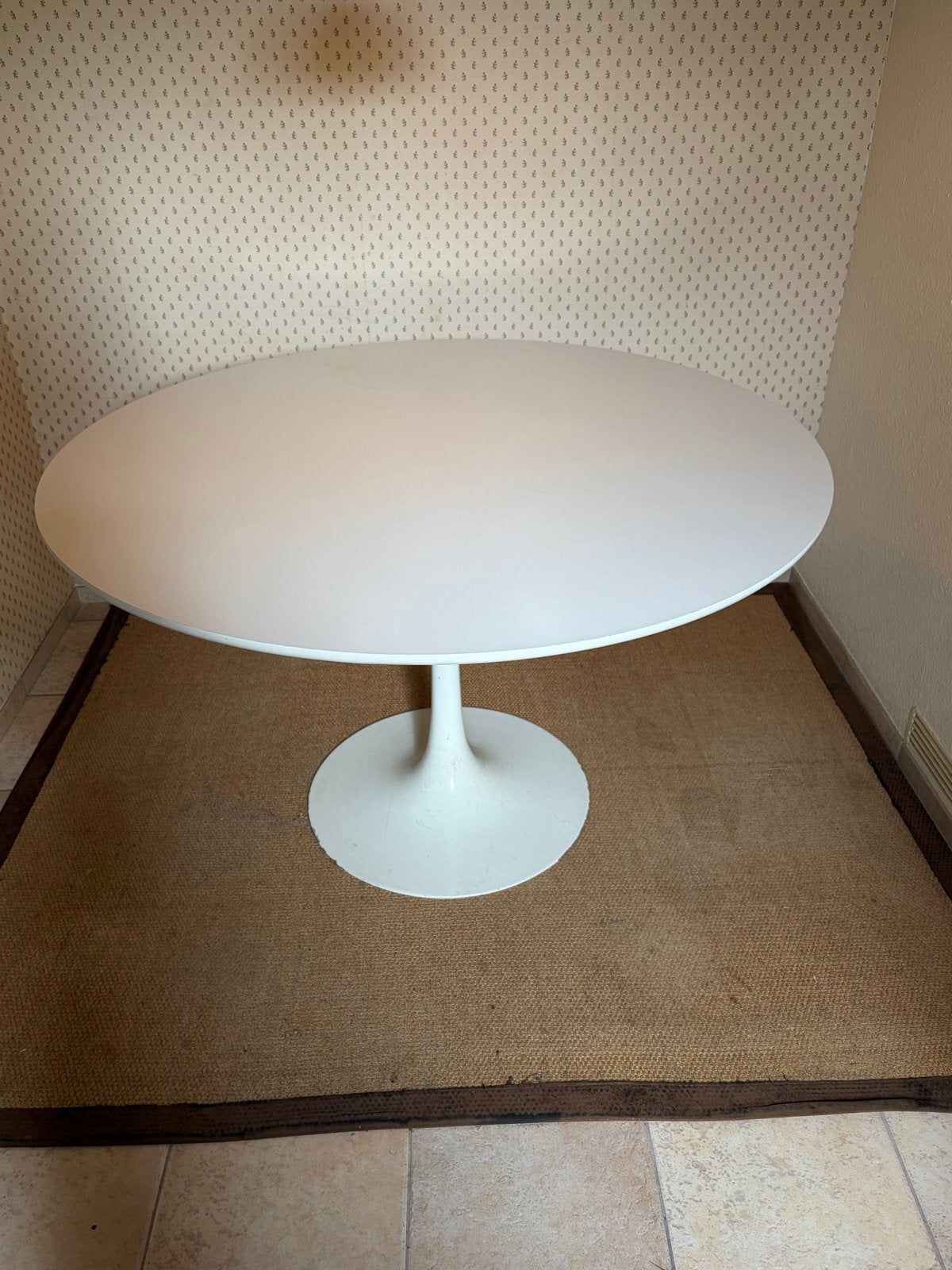 Originele Saarinen Tulptafel, Huis en Inrichting, Ophalen, Kunststof, Gebruikt, 100 tot 150 cm