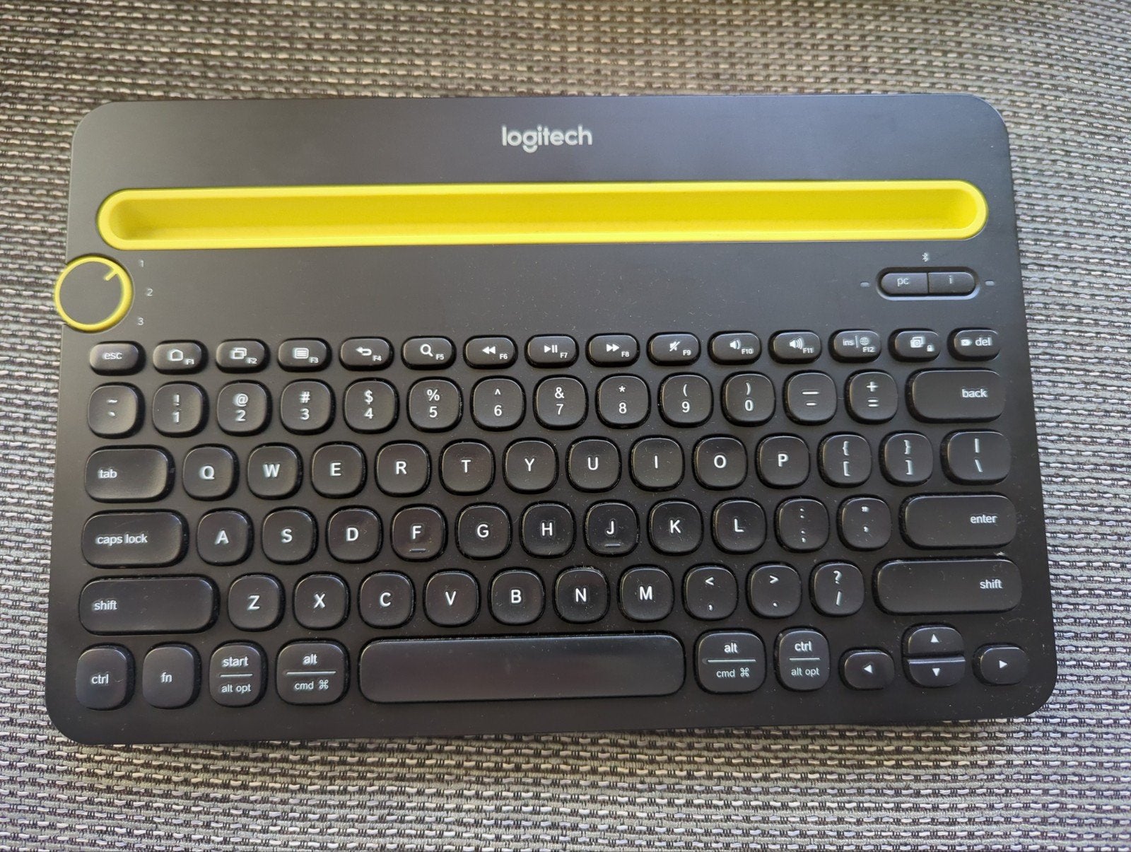 Logitech K480 Bluetooth Multi-Device Toetsenbord QWERTY, Logitech, Ophalen of Verzenden, Zo goed als nieuw, Draadloos