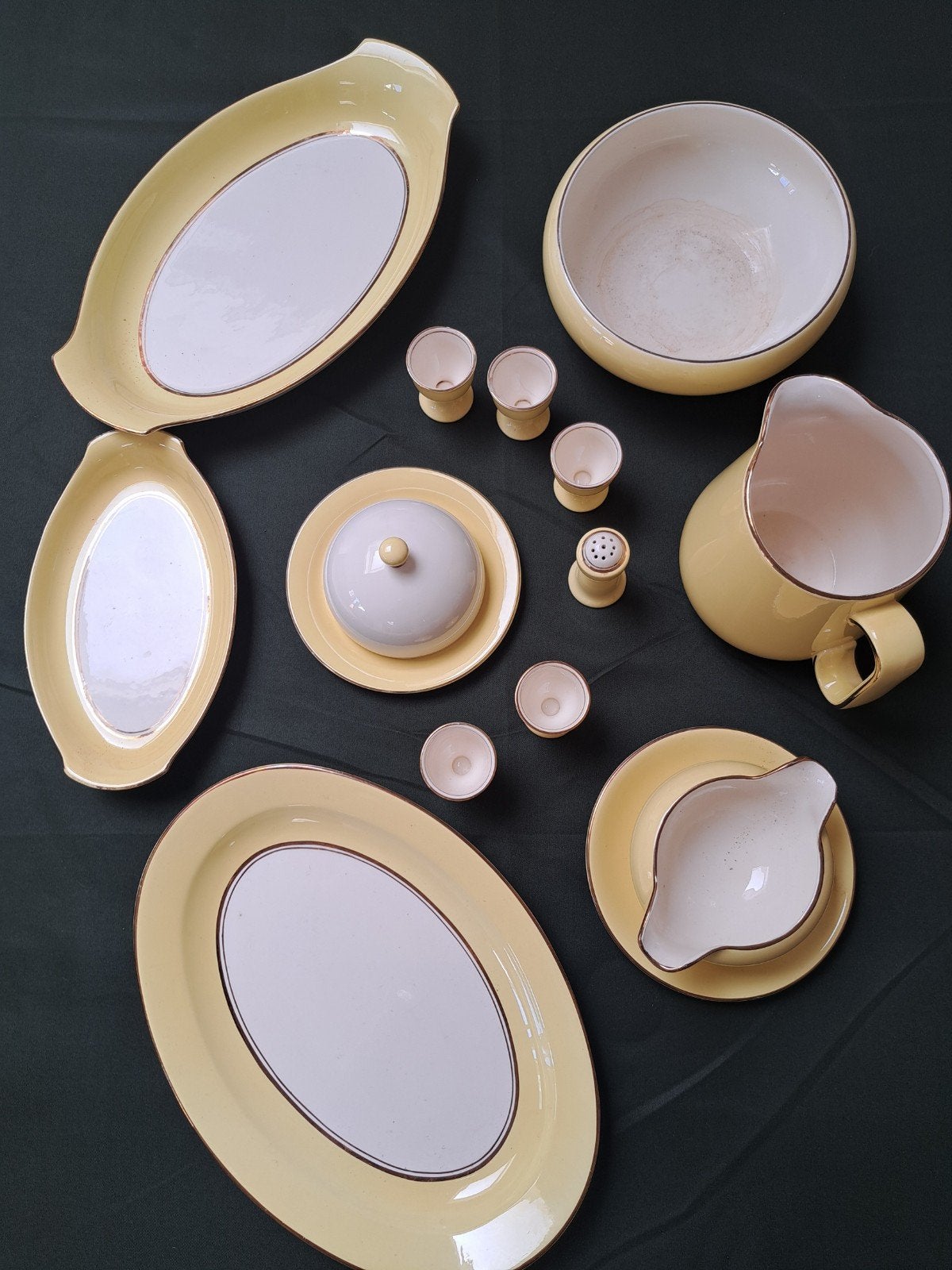 Vintage Geel Servies Jaren '60 - Compleet Set, Antiek en Kunst, Antiek | Servies compleet, Ophalen