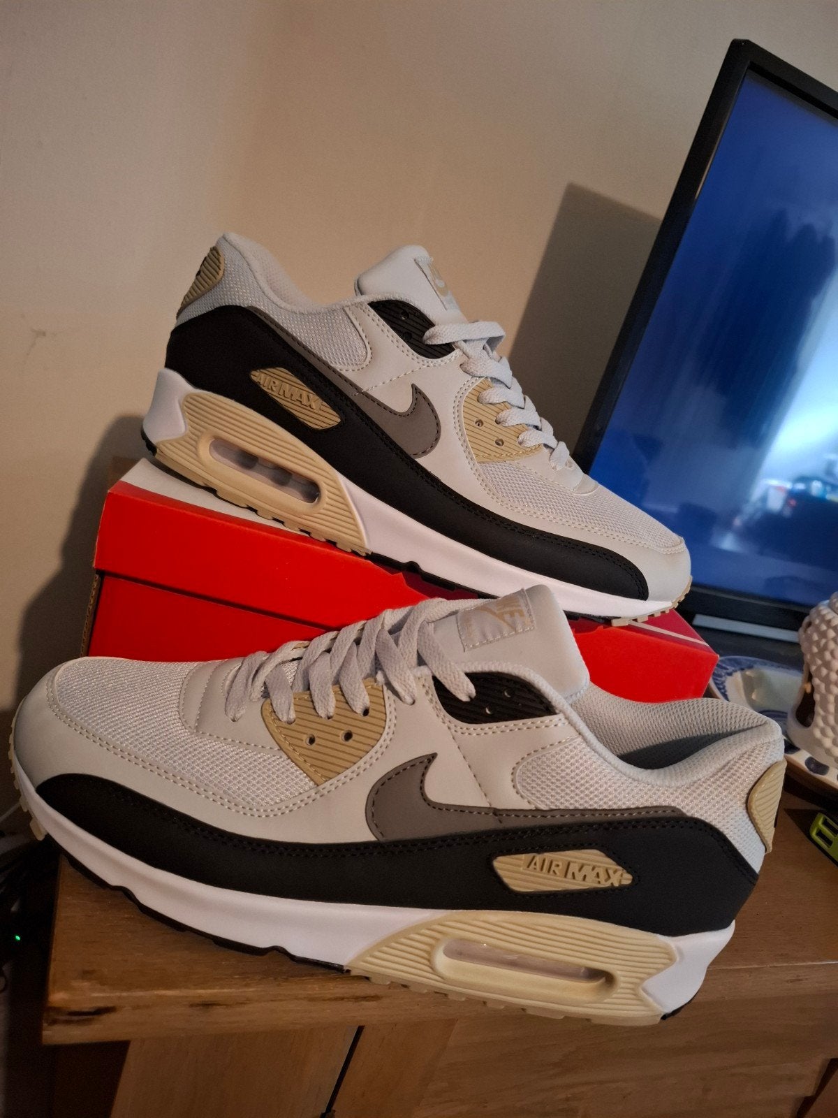 Heren nikes, Kleding | Heren, Schoenen, Ophalen of Verzenden, Zo goed als nieuw, Overige kleuren