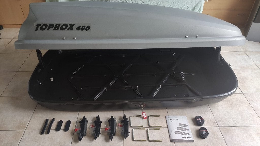 Dakkoffer Topbox 480 (Halfords), 480 liter, goede staat, Auto diversen, Ophalen, Zo goed als nieuw