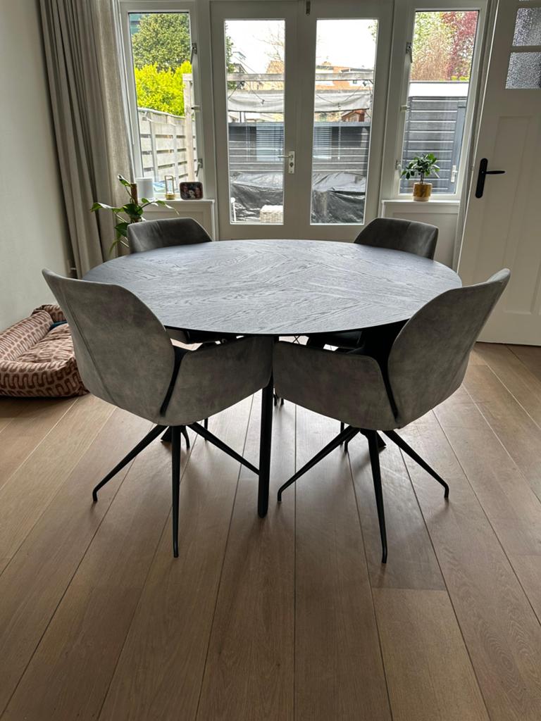 Mobitec Eclipse M-09 ronde eikenhouten design tafel, Huis en Inrichting, Tafels | Eettafels, Ophalen of Verzenden, Zo goed als nieuw