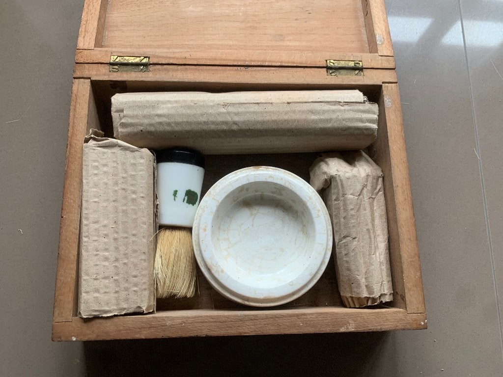 Scheerdoos scheerset scheerkist + scheerartikelen, Ophalen of Verzenden