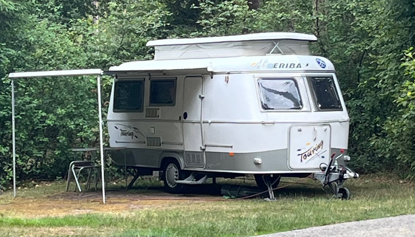 Eriba Touring Troll 530 GT met XL zit en mover., Caravans en Kamperen, Standaardzit, Dwarsbed, Particulier, Eriba
