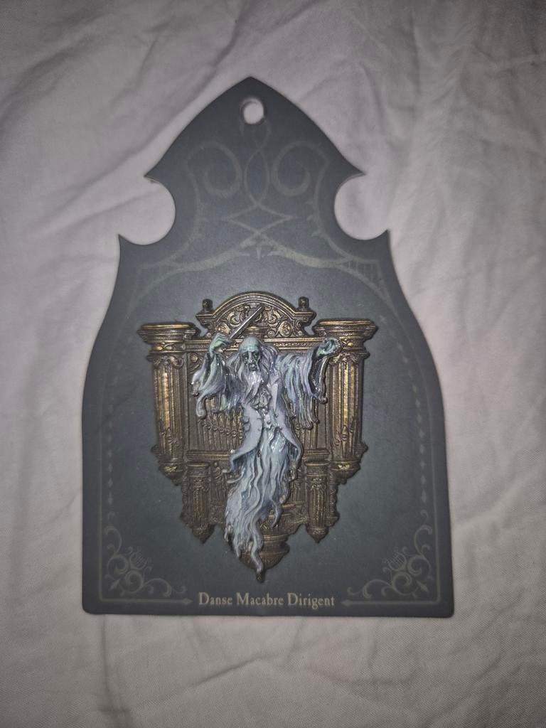 Efteling pin danse macabre, Verzamelen, Efteling, Ophalen of Verzenden, Zo goed als nieuw, Button of Speldje