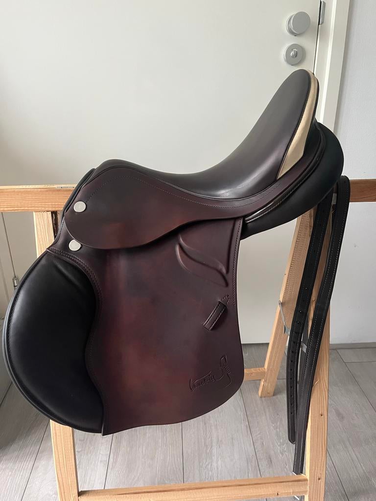 Prestige zadel Venezia VSS, Dieren en Toebehoren, Paarden en Pony's | Zadels, Ophalen of Verzenden, Zo goed als nieuw, Springen