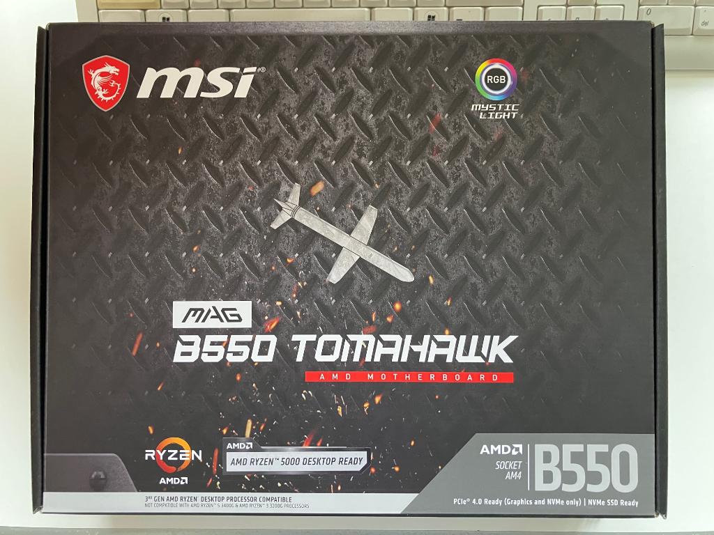 MSI MAG B550 TOMAHAWK, Computers en Software, Moederborden, DDR4, Ophalen of Verzenden, Zo goed als nieuw, Socket AM4