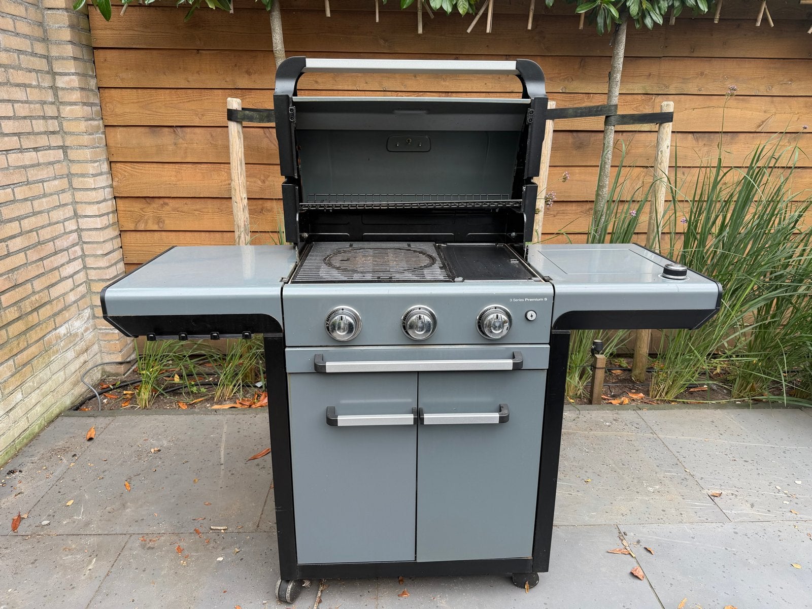 Campingaz 3 Series Premium S gasbarbecue met zijbrander, Ophalen, Gebruikt