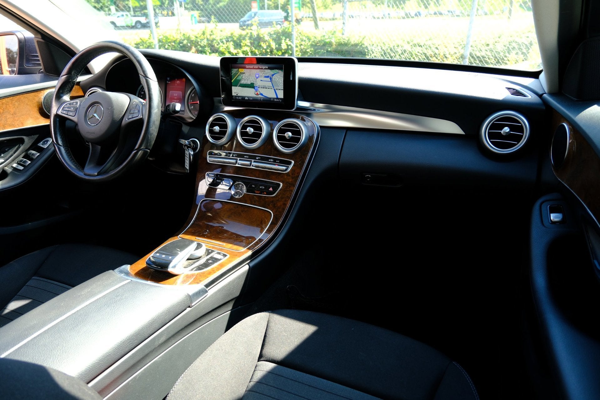 Foto 6 van Mercedes-Benz C-klasse 180 Ambition Aut. Navi|LED koplamp|LM