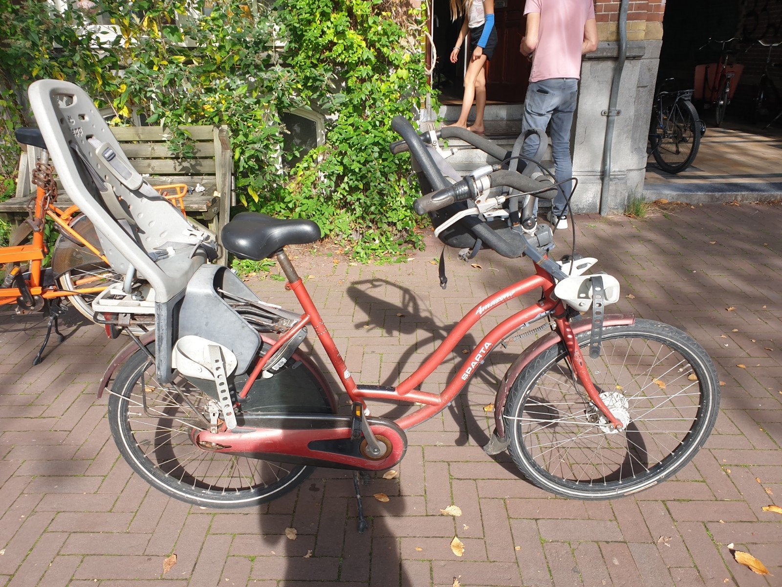 Sparta Amazone Damesfiets met Yepp Kinderzitjes, Ophalen, Sparta, Velgrem, Versnellingen