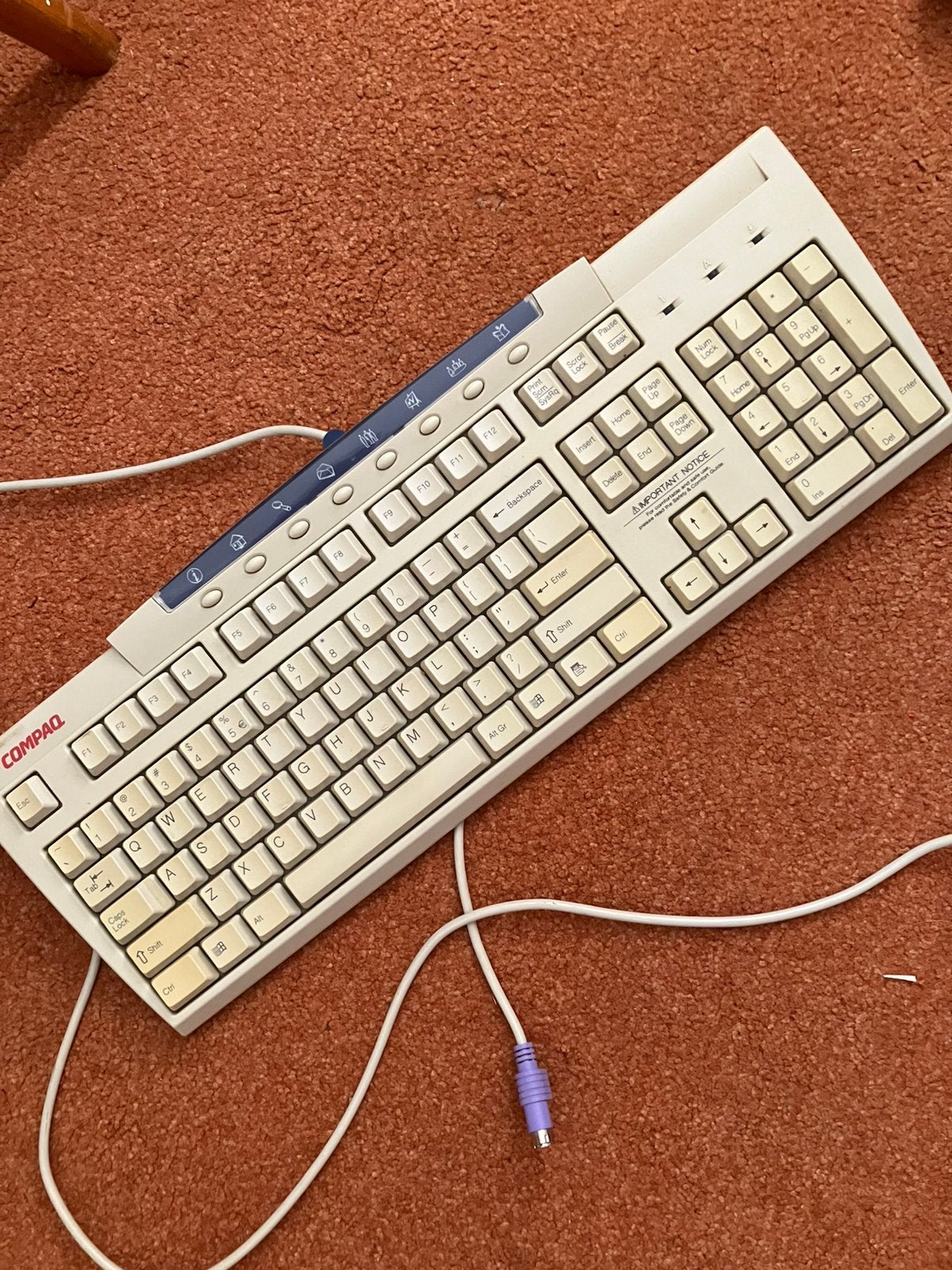 Vintage compaq  toetsenbord model SK -2860, Computers en Software, Toetsenborden, Ophalen of Verzenden