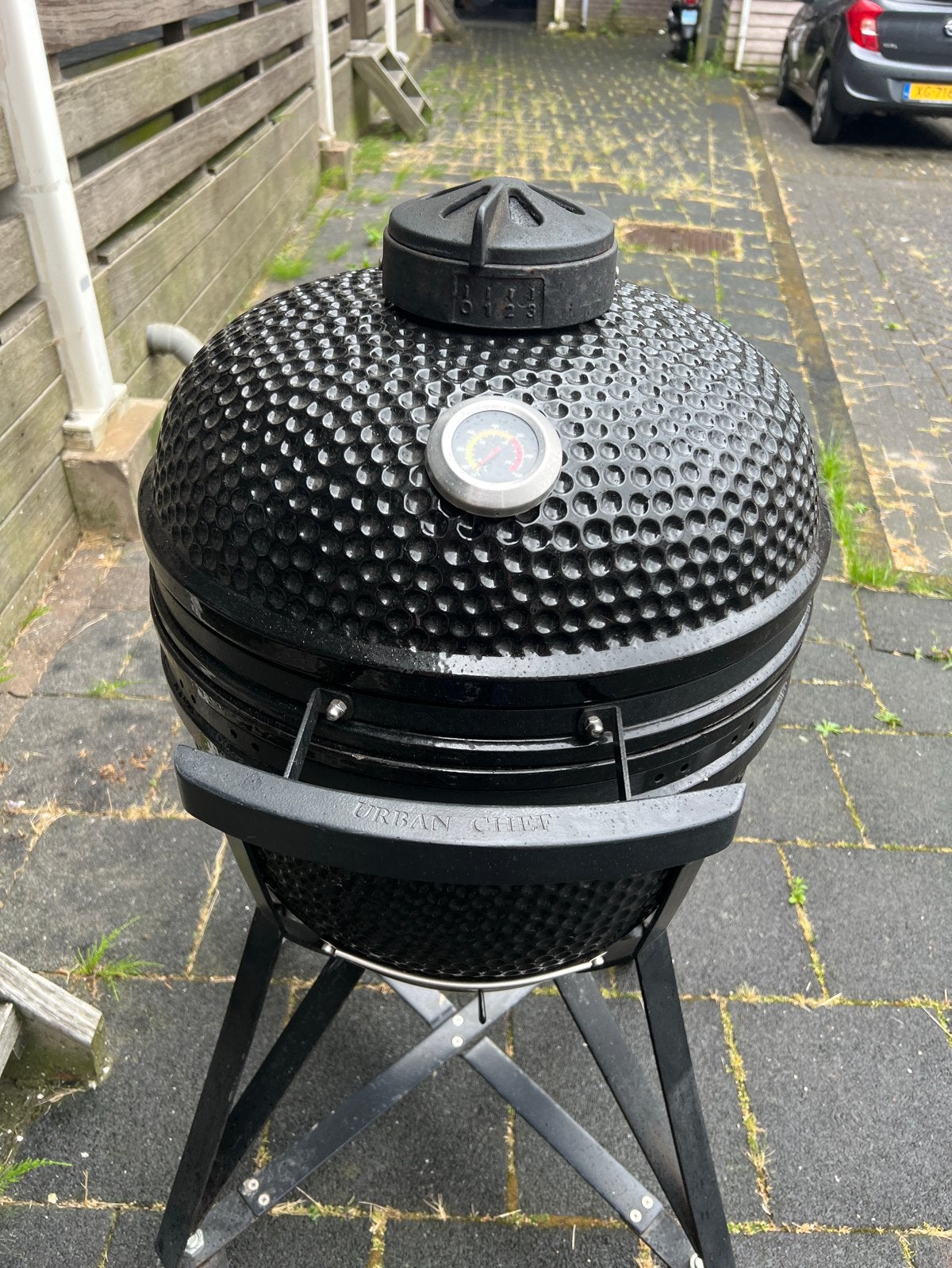 Urban Chef Kamado BBQ 42 cm - Compleet met accessoires, Ophalen, Zo goed als nieuw