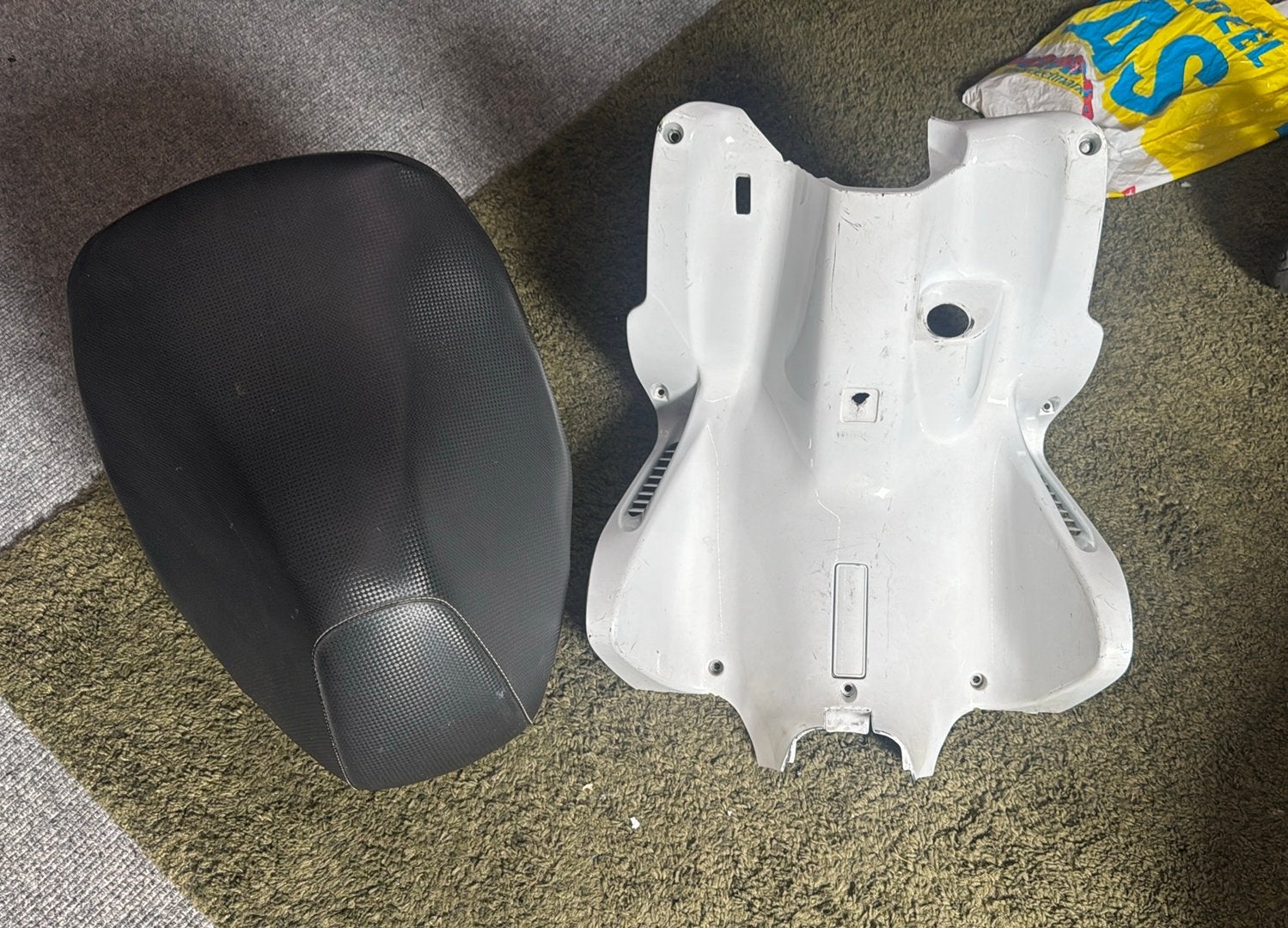 Aerox zadel en been schild, Ophalen, Gebruikt, Zadel, Yamaha
