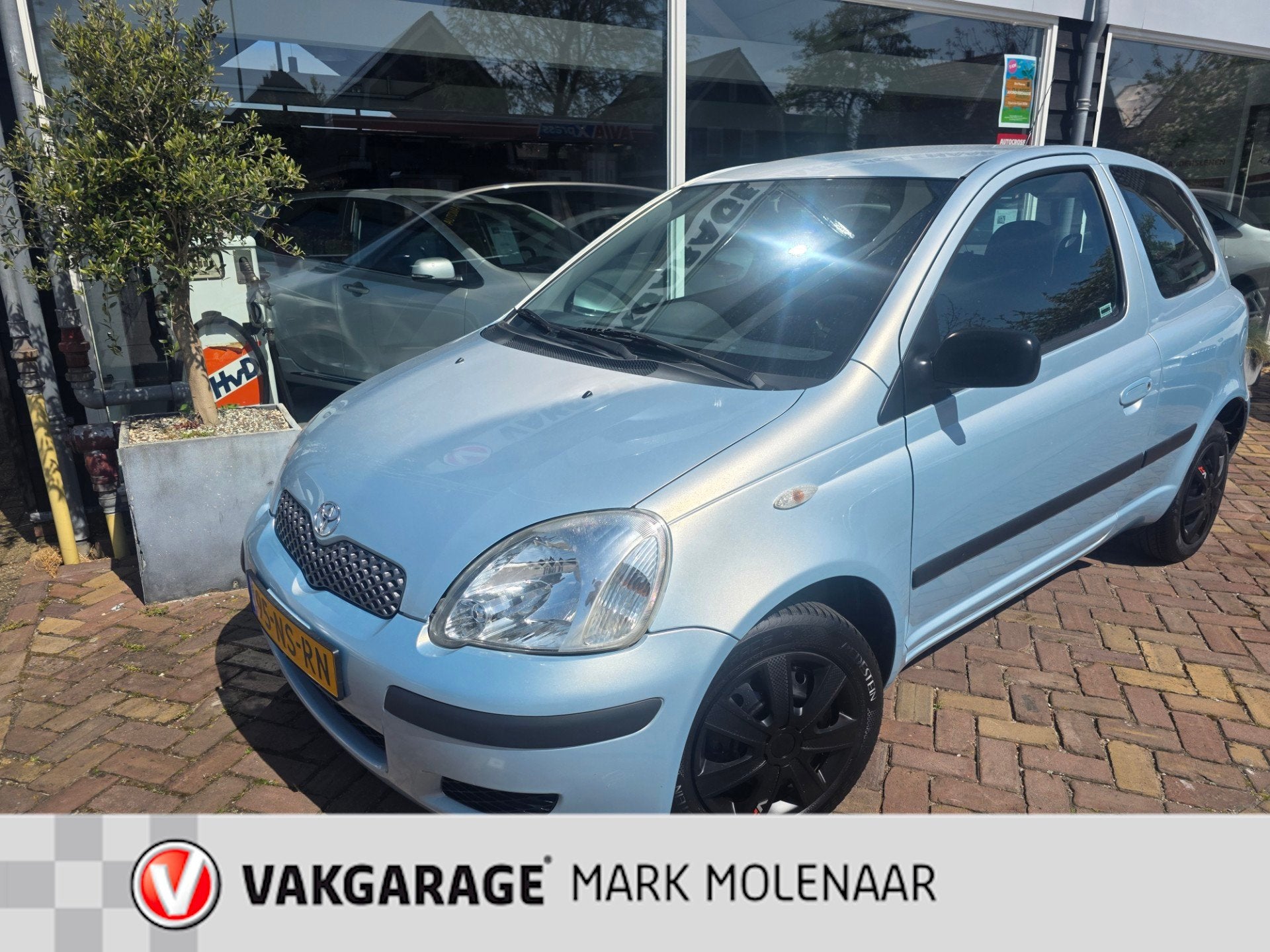 Toyota Yaris 1.3 VVT-i Idols,lage km, Voorwielaandrijving, Gebruikt, 31 €/maand, 4 cilinders