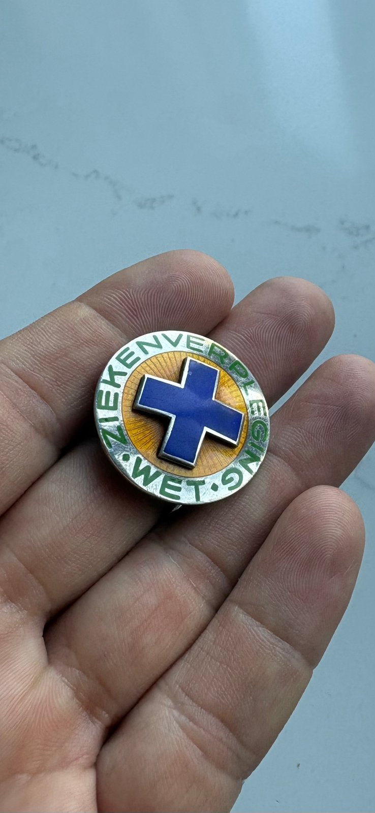 Zilveren Wet Ziekenhuisverpleging Insigne  - gekeurd, Ophalen of Verzenden, Gebruikt, Overige onderwerpen