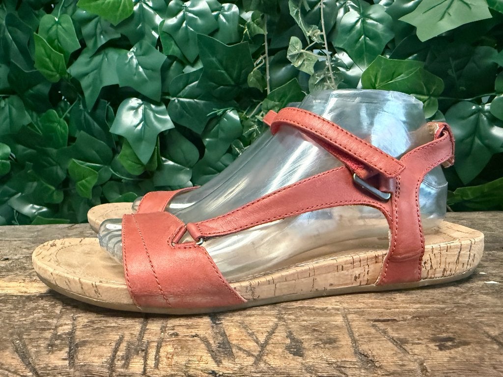 Nieuwe mooie leren sandalen van teva maat 41, Teva, Nieuw, Roze, Teva