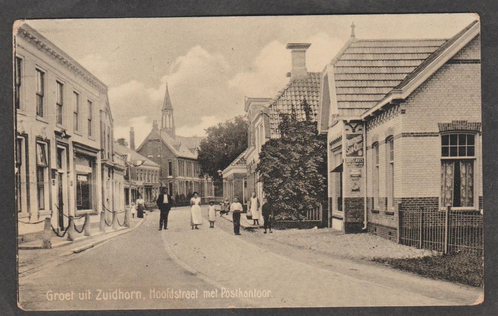 zuidhorn hoofdstraat met postkantoor en mensen, Verzenden, Voor 1920, Gelopen, Groningen