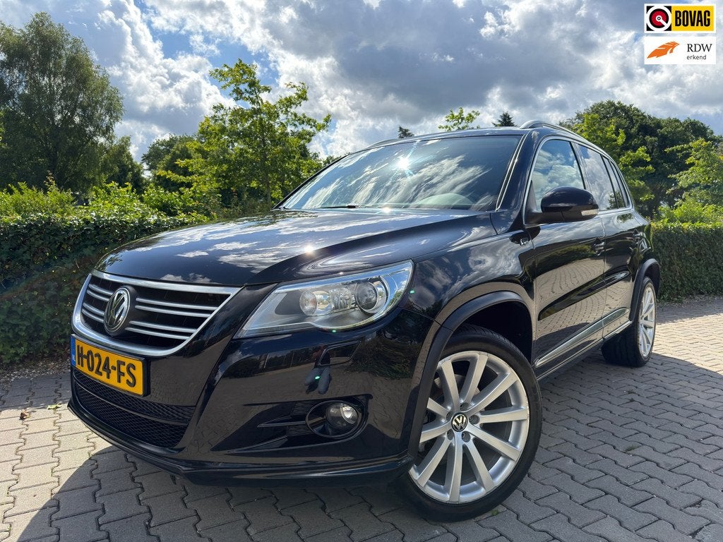 Volkswagen Tiguan 1.4 TSI , R-Line Edition , Clima / Cruise, Voorwielaandrijving, Euro 5, Zwart, 4 cilinders