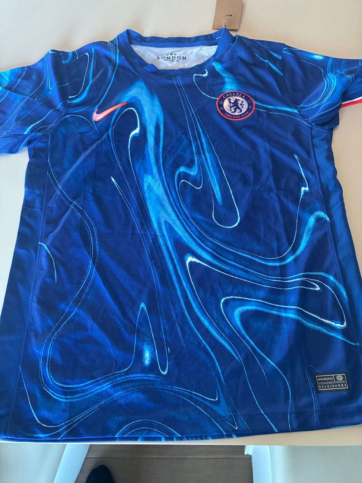 Chelsea FC thuisshirt Nike , nieuw met kaartje, eraan maat m, Maat M, Ophalen of Verzenden, Nieuw, Shirt