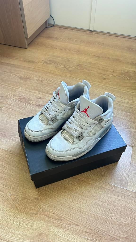 Jordan 4 oreo’s, Wit, Ophalen of Verzenden, Sneakers of Gympen, Gedragen