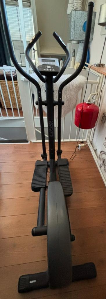 Cross  trainer  Elliptical VG30, Sport en Fitness, Ophalen, Overige materialen, Zo goed als nieuw, Crosstrainer