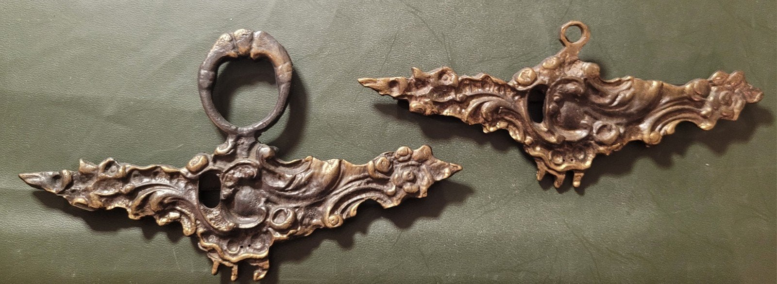 Antieke Sleutelplaten - Brons/Koper, Ophalen of Verzenden, Brons