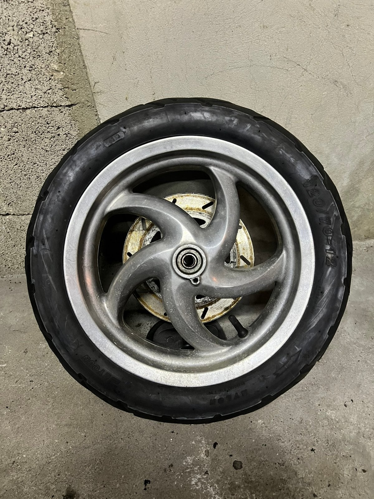 Gilera runner 50cc voorvelg met band, Ophalen of Verzenden