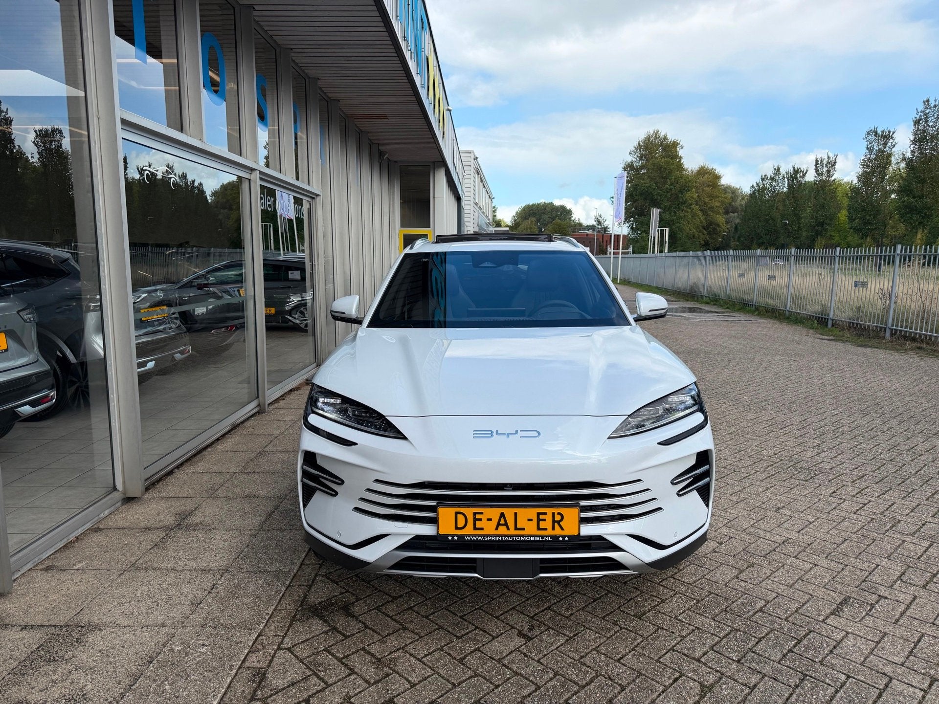 BYD SEAL U 40 X OP VOORRAAD IN ALLE KLEUREN GELIJK LEVERBAAR, Auto's, Seal U, Zwart, 4 cilinders, Wit