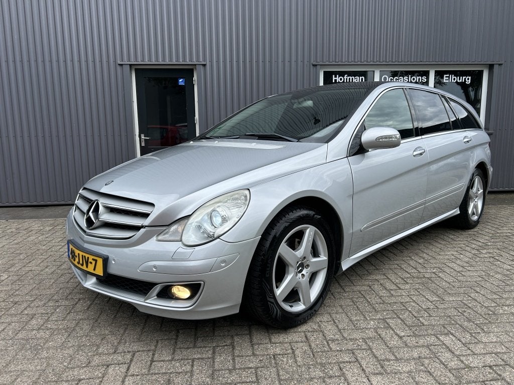Mercedes-Benz R-Klasse 350 Lang 4-Matic 6Pers Pano VOL OPTIE, Auto's, Mercedes-Benz, Automaat, Stoelverwarming, Zwart, 138 €/maand