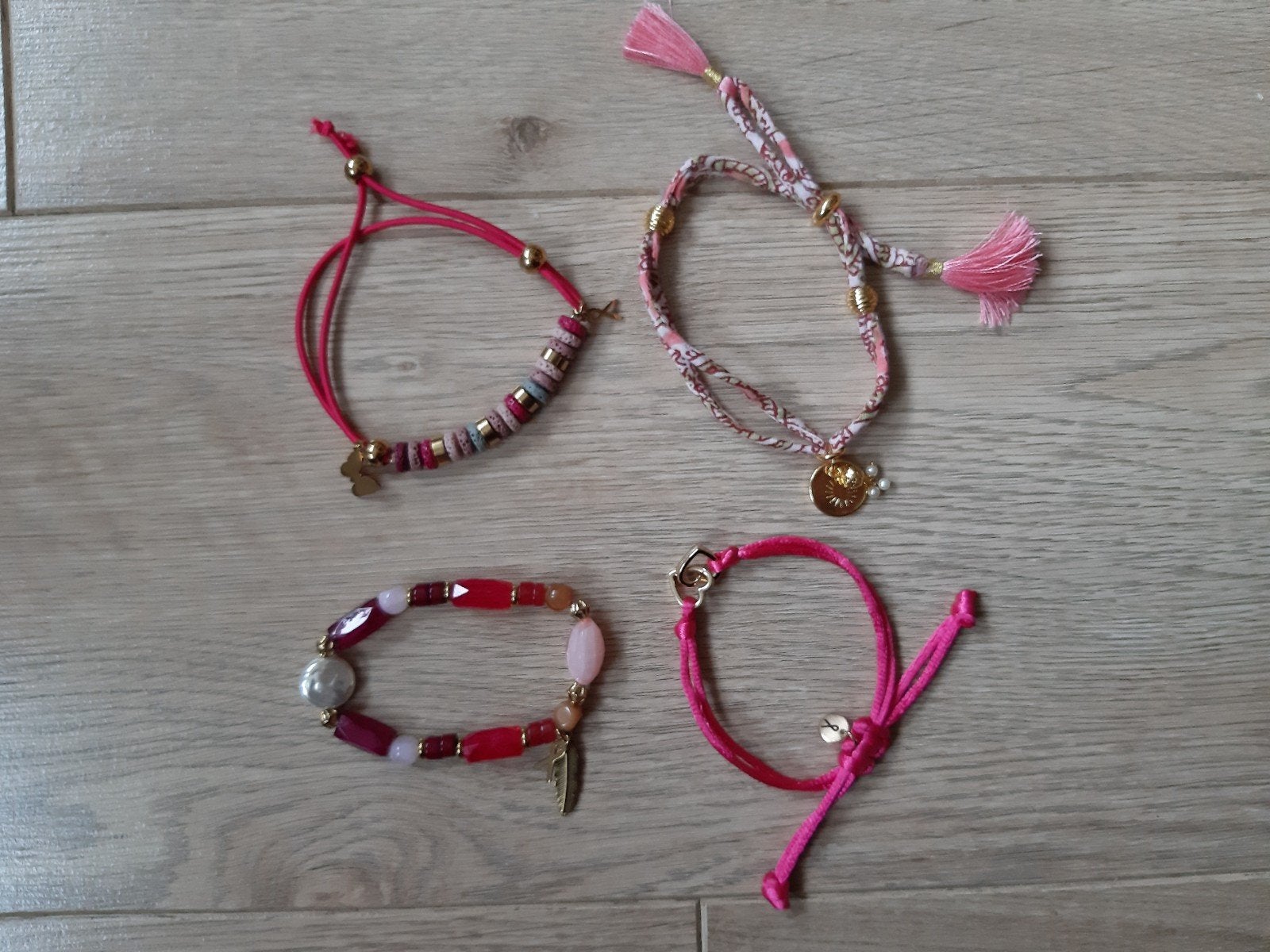 Pink Ribbon armbanden 4 stuks, Ophalen of Verzenden, Nieuw, Roze