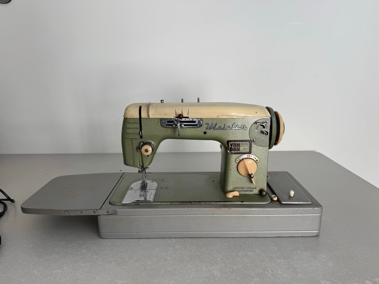 Vintage Meister naaimachine - Van Dam, Ophalen