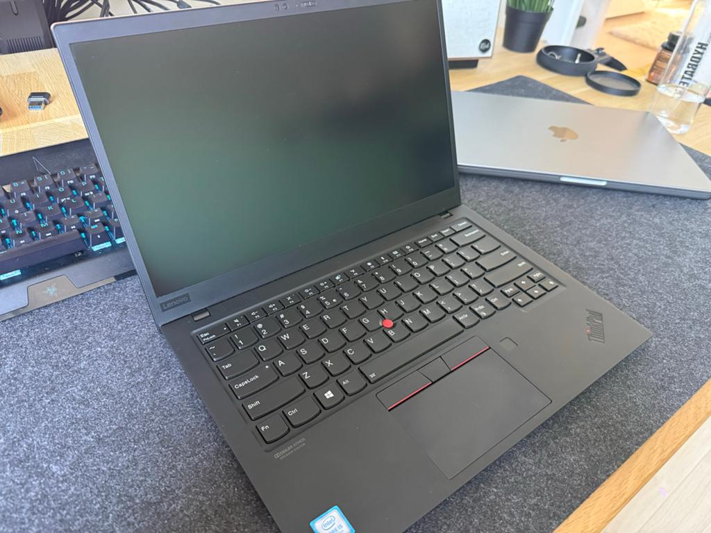 Lenovo ThinkPad X1 Carbon Gen 7, Computers en Software, Qwerty, 8 GB, Minder dan 2 Ghz, 14 inch