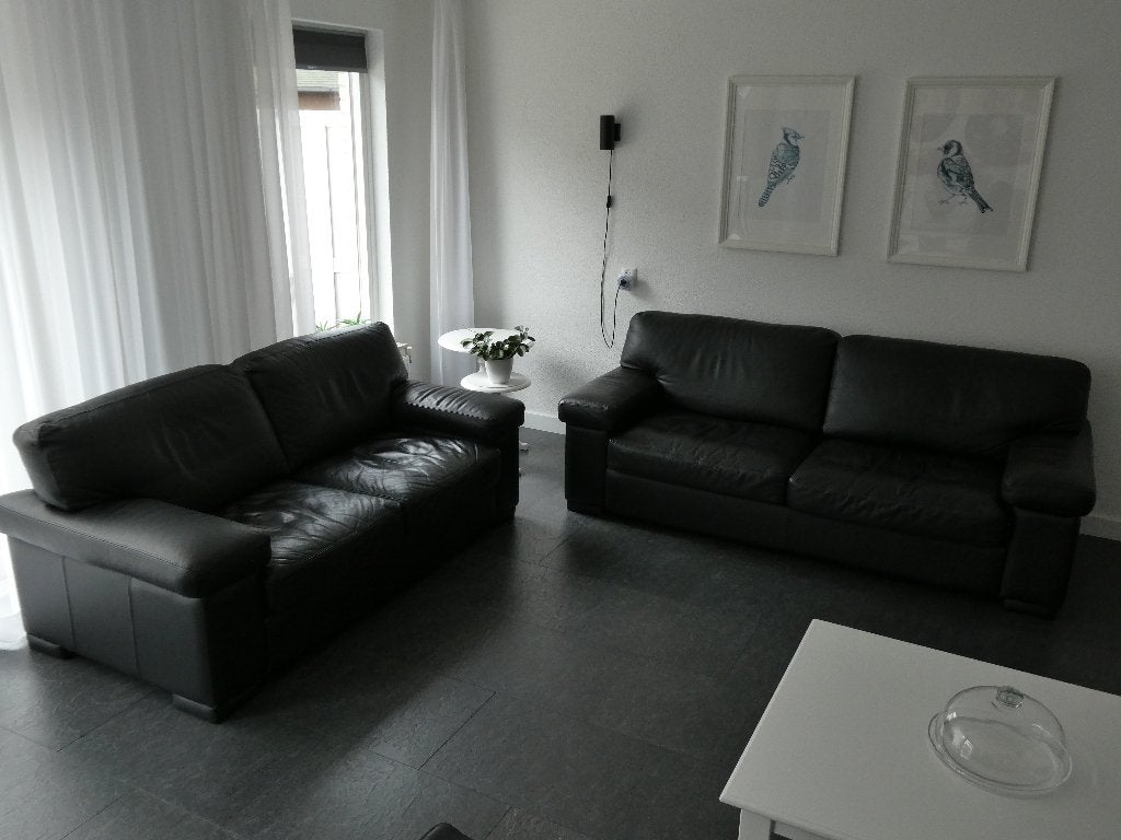 Bankstel leer zwart € 200,00, Huis en Inrichting, Ophalen, Gebruikt, 150 tot 200 cm, Tweepersoons
