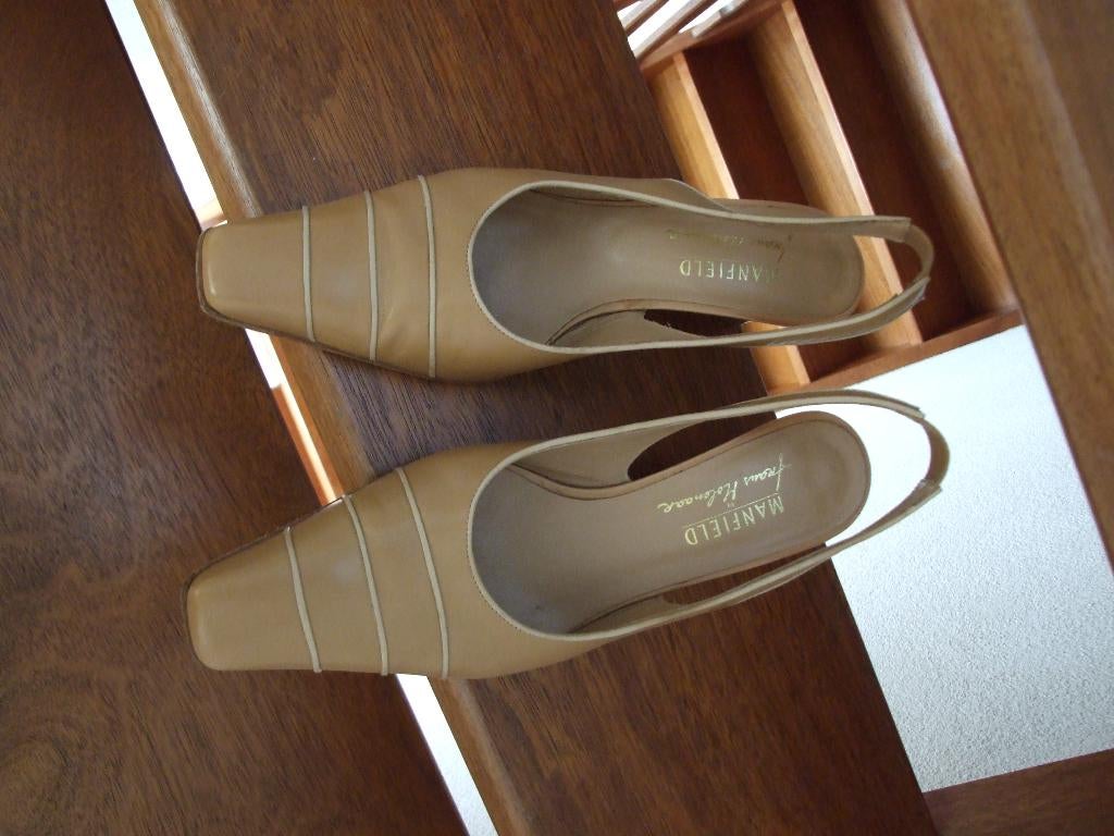 Manfield by Frans Molenaar zgan hakschoenen 39, Kleding | Dames, Beige, Ophalen of Verzenden, Frans Molenaar, Sneakers of Gympen