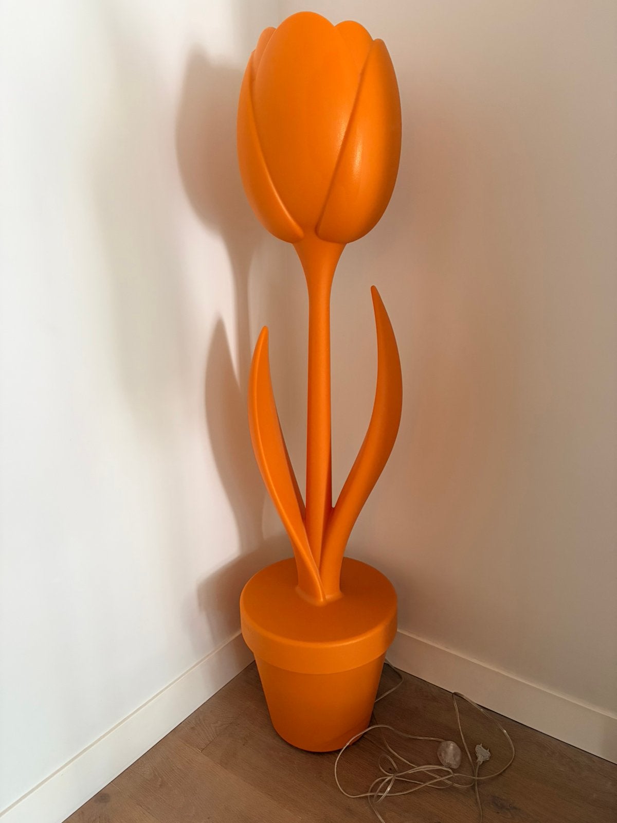 More Design My Your Tulip XL lamp oranje hoogte 151 cm ZGAN!, Huis en Inrichting, Lampen | Vloerlampen, Zo goed als nieuw, 150 tot 200 cm