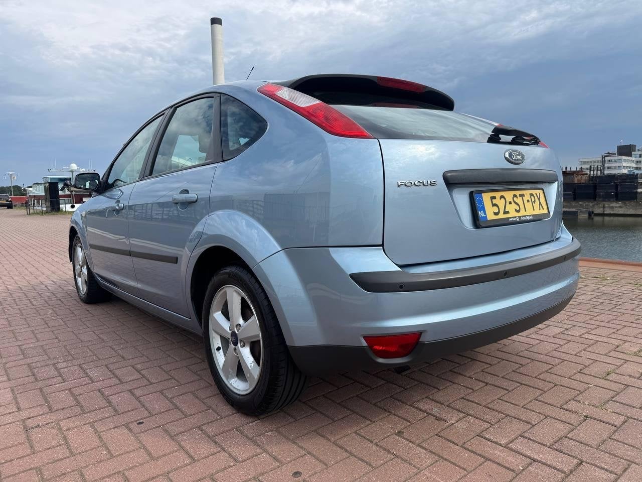 Foto 5 van Ford Focus 1.6-16V Futura