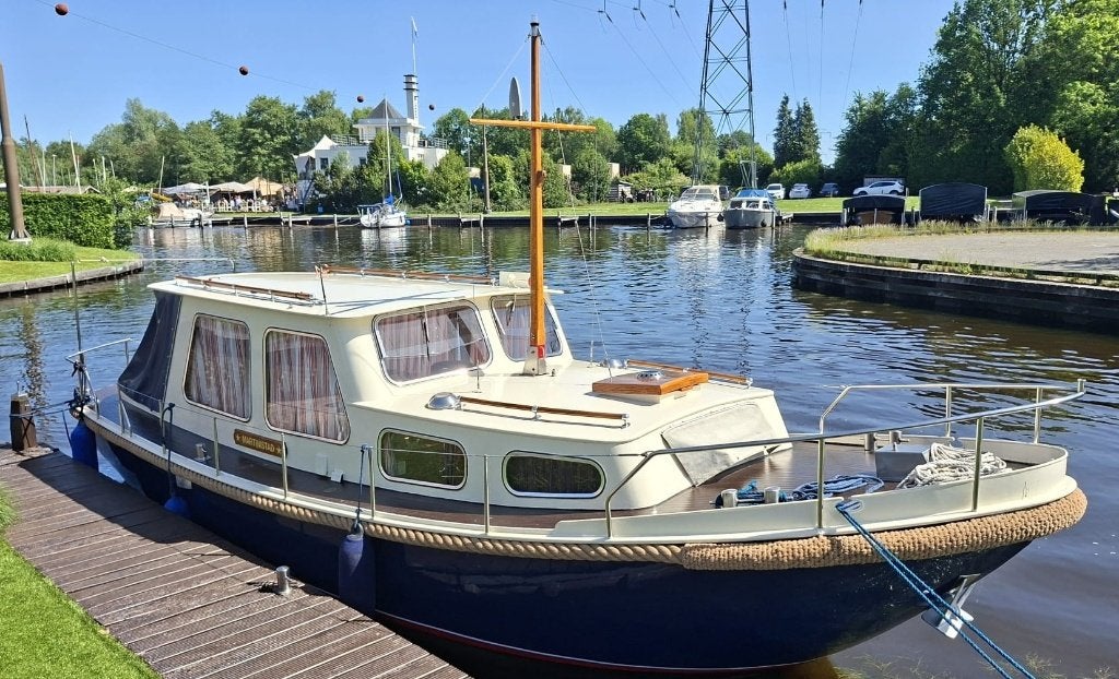 Gillissen Vlet 900, Watersport en Boten, Motorboten en Motorjachten, 9 m, Gebruikt, Diesel, 85 cm