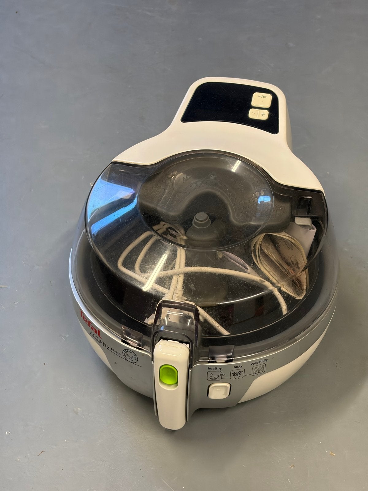 Philips XL Airfryer - Wit, Witgoed en Apparatuur, Ophalen of Verzenden, Gebruikt, Airfryer XL, 1000 t/m 1499 gram