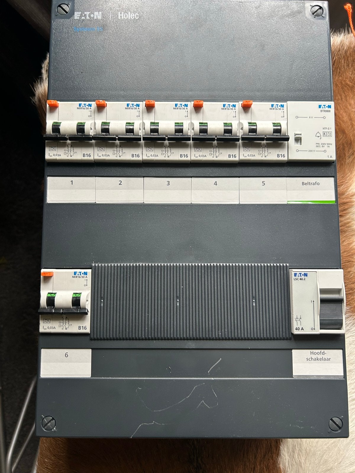 Eaton Holec Groepenkast met 6 groepen en hoofdschakelaar, Ophalen, Gebruikt, Eaton, Groepenkast