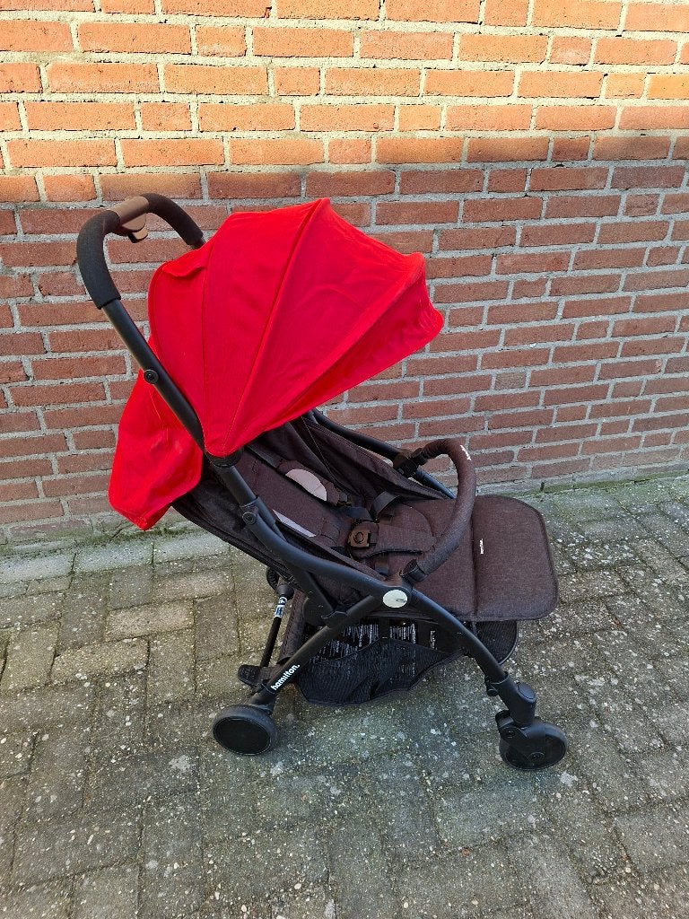 Compacte, Lichtgewicht Buggy. Met 1 hand inklapbaar, Kinderen en Baby's, Ophalen, Zo goed als nieuw, Verstelbare rugleuning