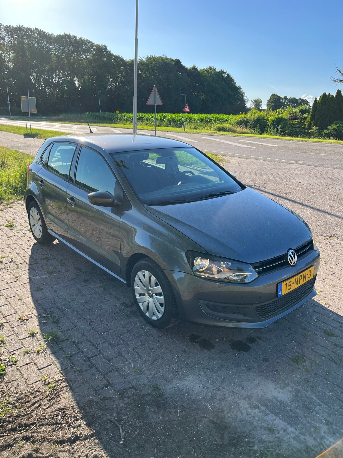 Volkswagen Polo 1.4 16V 63KW DSG 2010 Grijs, Auto's, Volkswagen, Stof, 40 €/maand, 4 cilinders, Origineel Nederlands