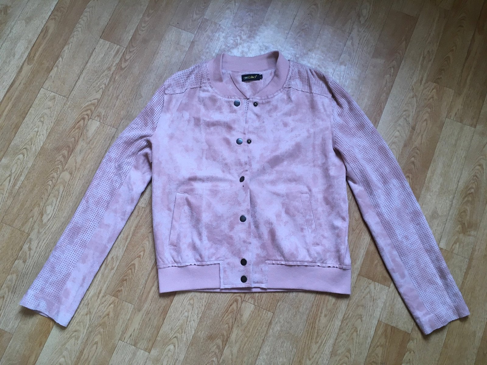 AMBIKA jasje suèdine velvet mt. L + shirt mt. XL roze nieuw, Maat 42/44 (L), Nieuw, Ophalen of Verzenden, Jasje