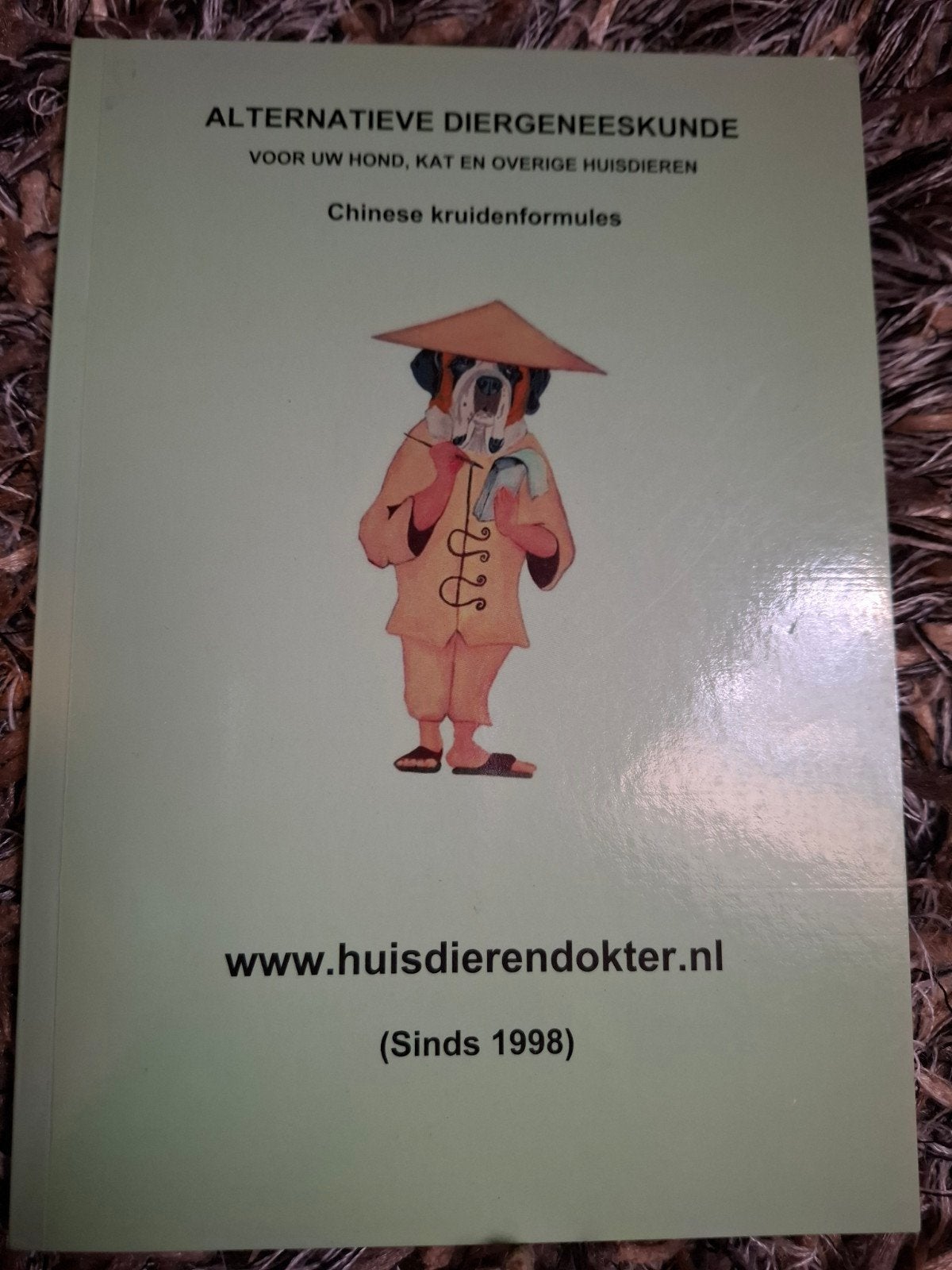 alternatieve diergeneeskunde voor uw hond kat en overige hui, Ophalen of Verzenden, Honden