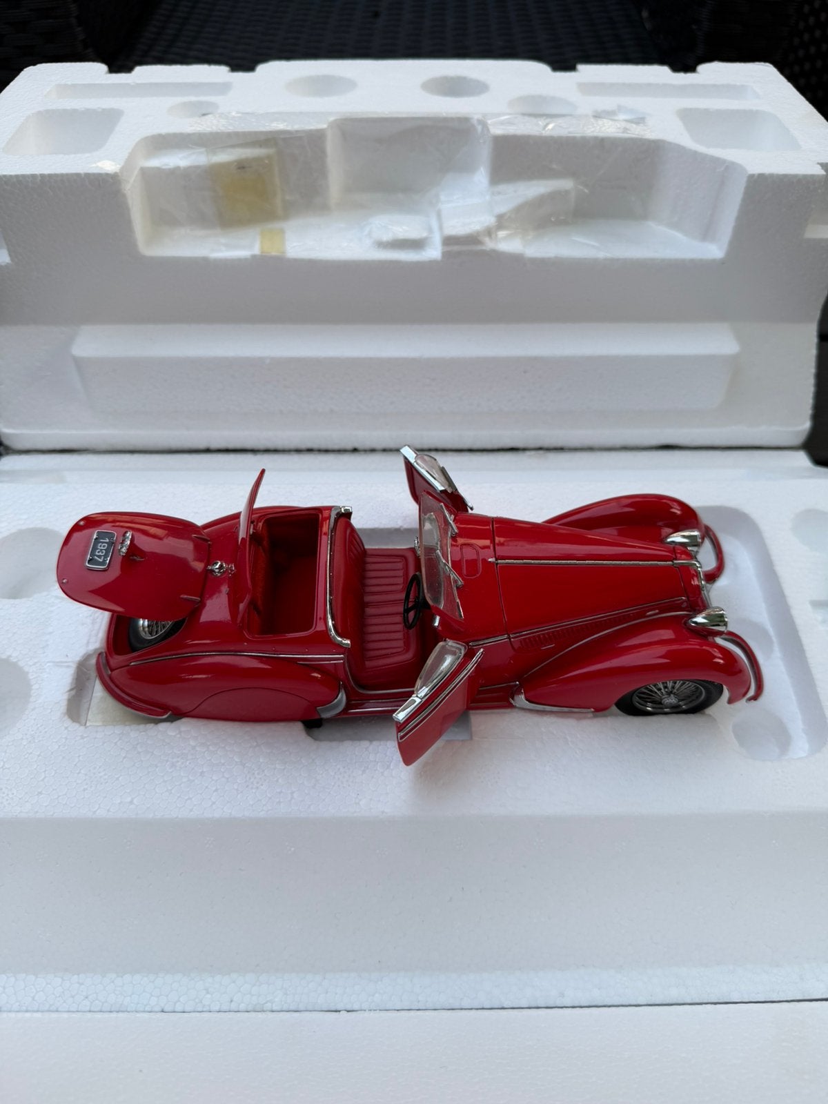 1:24 Franklin Mint Alfa Romeo 8C 2900 B …….. 150,-, Hobby en Vrije tijd, Modelauto's | 1:24, Ophalen of Verzenden, Nieuw, Auto