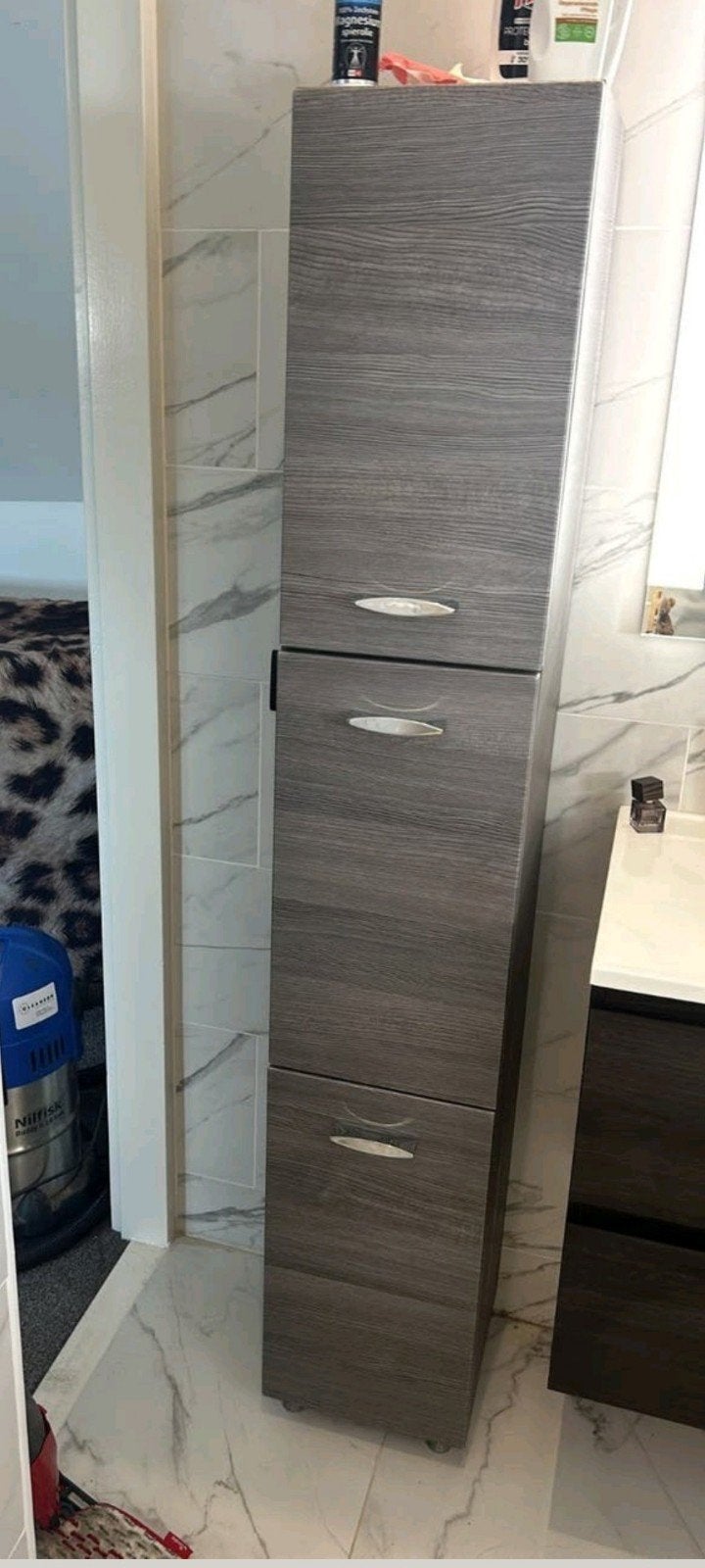 Douche  kast, Huis en Inrichting, Badkamer | Badkamermeubels, Ophalen, 100 tot 150 cm, Overige typen, 50 tot 100 cm