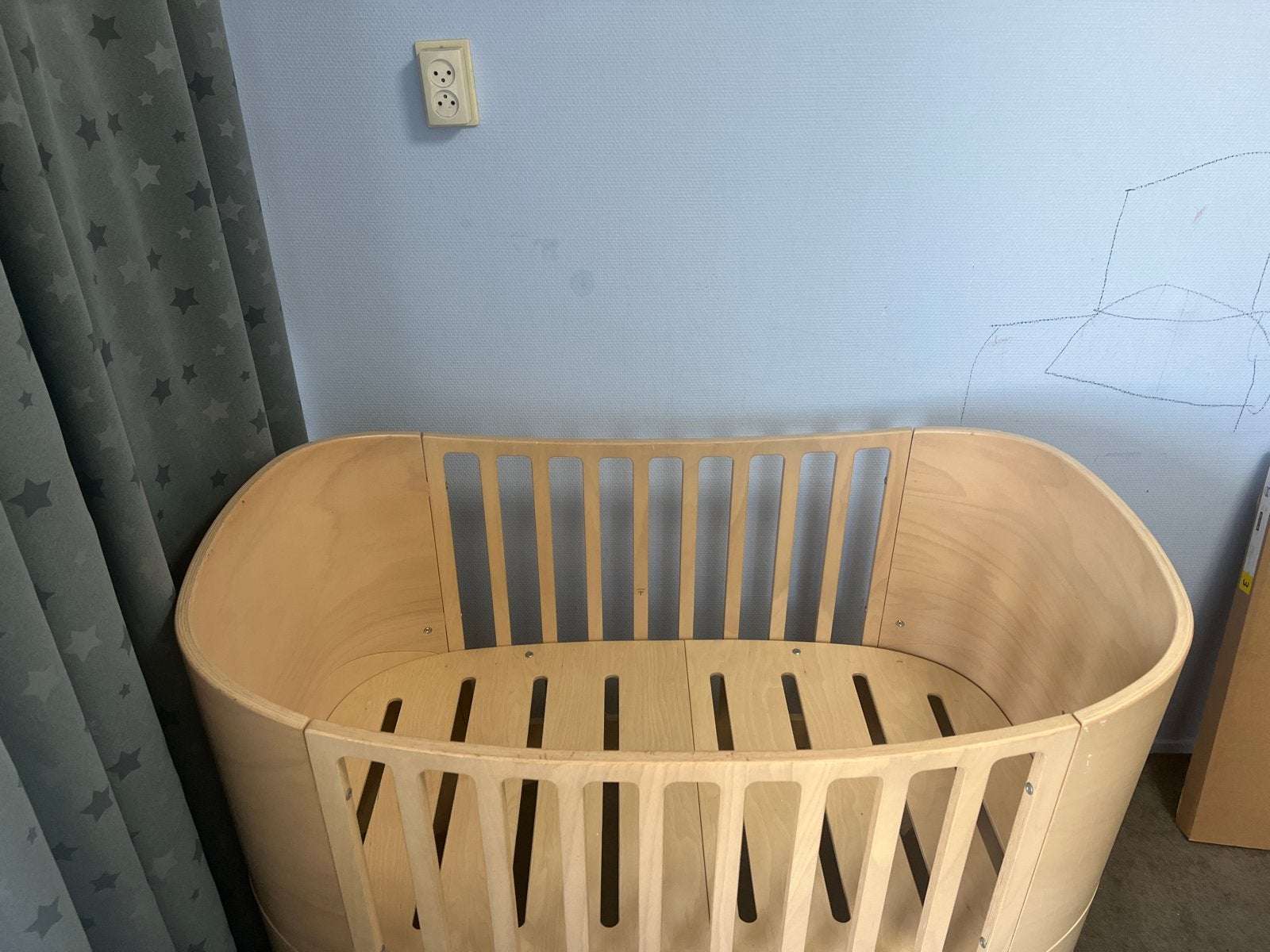 Stokke Sleepi Mini Ledikant - Natuurlijk Hout, Harun, Gebruikt, Haarun145@hotmail.com, 3334xm