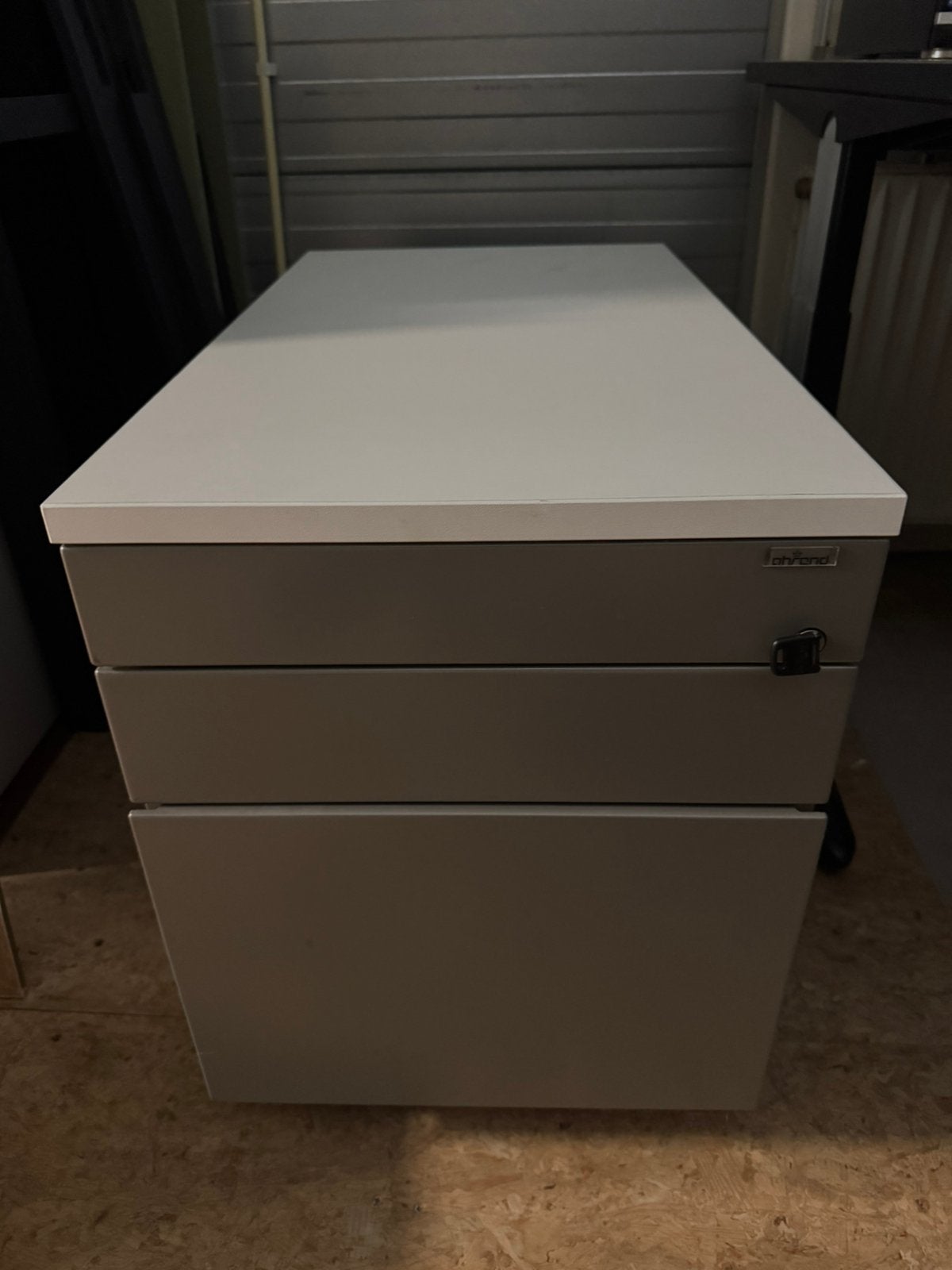 Ahrend ladenblok kast verrijdbaar, Ophalen, Minder dan 50 cm, Zo goed als nieuw, 3 of 4 laden
