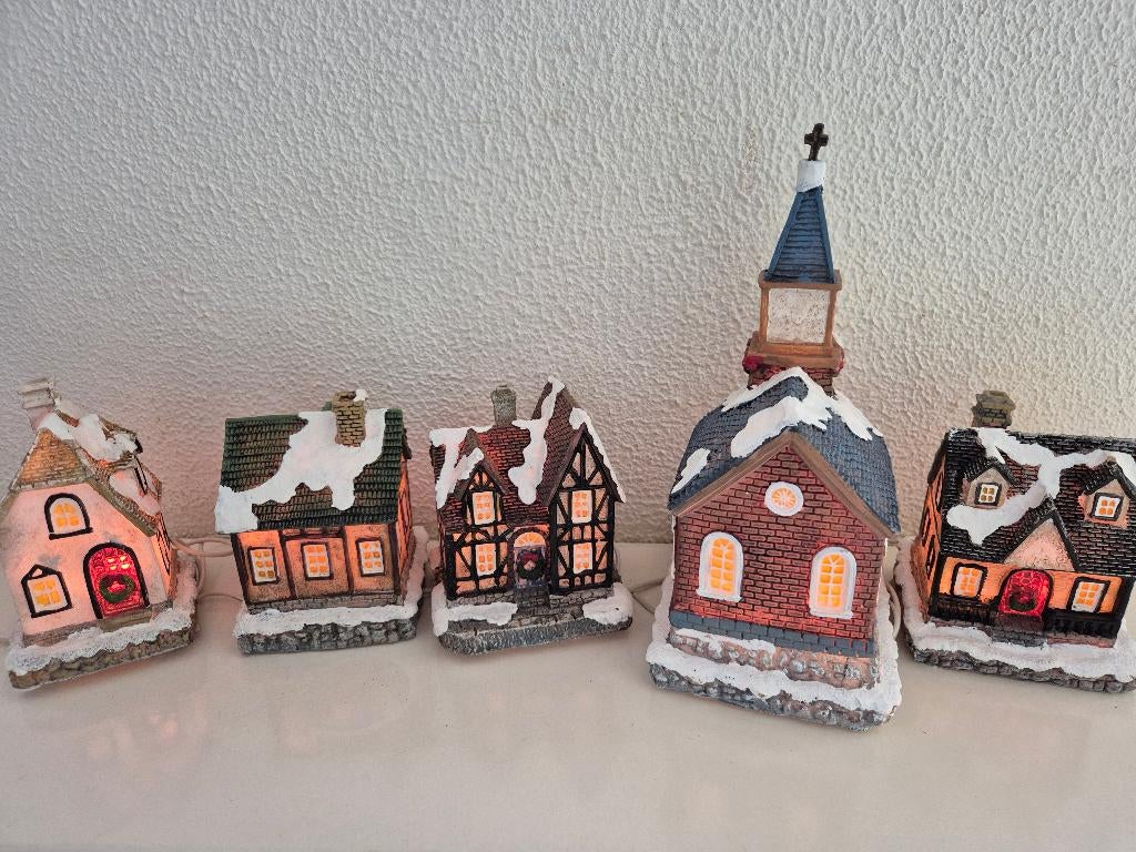 Kerst dorpjes en veel boompjes intratuin, Diversen, Kerst, Ophalen, Zo goed als nieuw