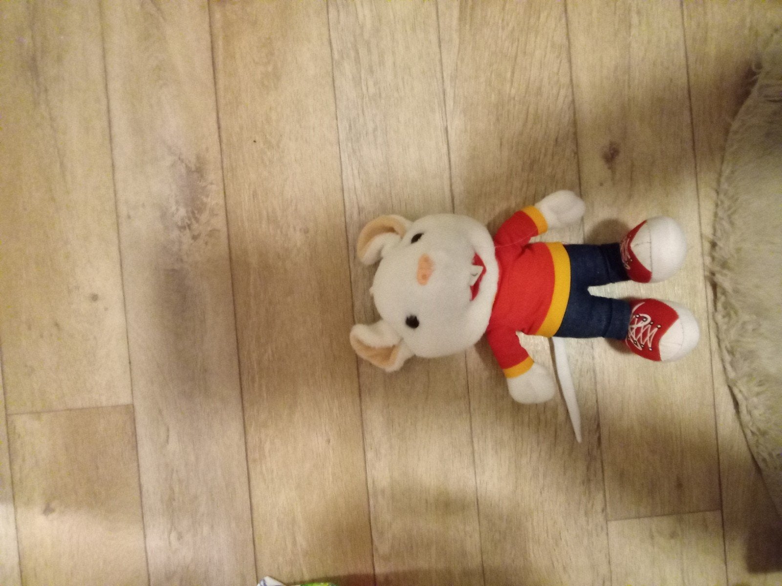 Stuart Little 26cm kleur wit zwart rood geel blauw, Ophalen of Verzenden