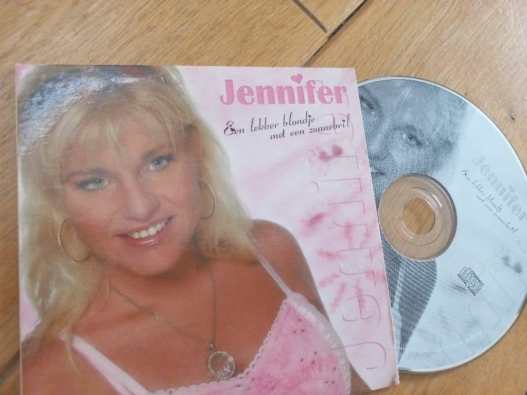 CD-single Jennifer -Een Lekker Blondje Met Een Zonnebril- nw, Ophalen of Verzenden, Zo goed als nieuw, Nederlandstalig, Speciale editie